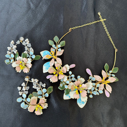 Amelia Necklace & earrings