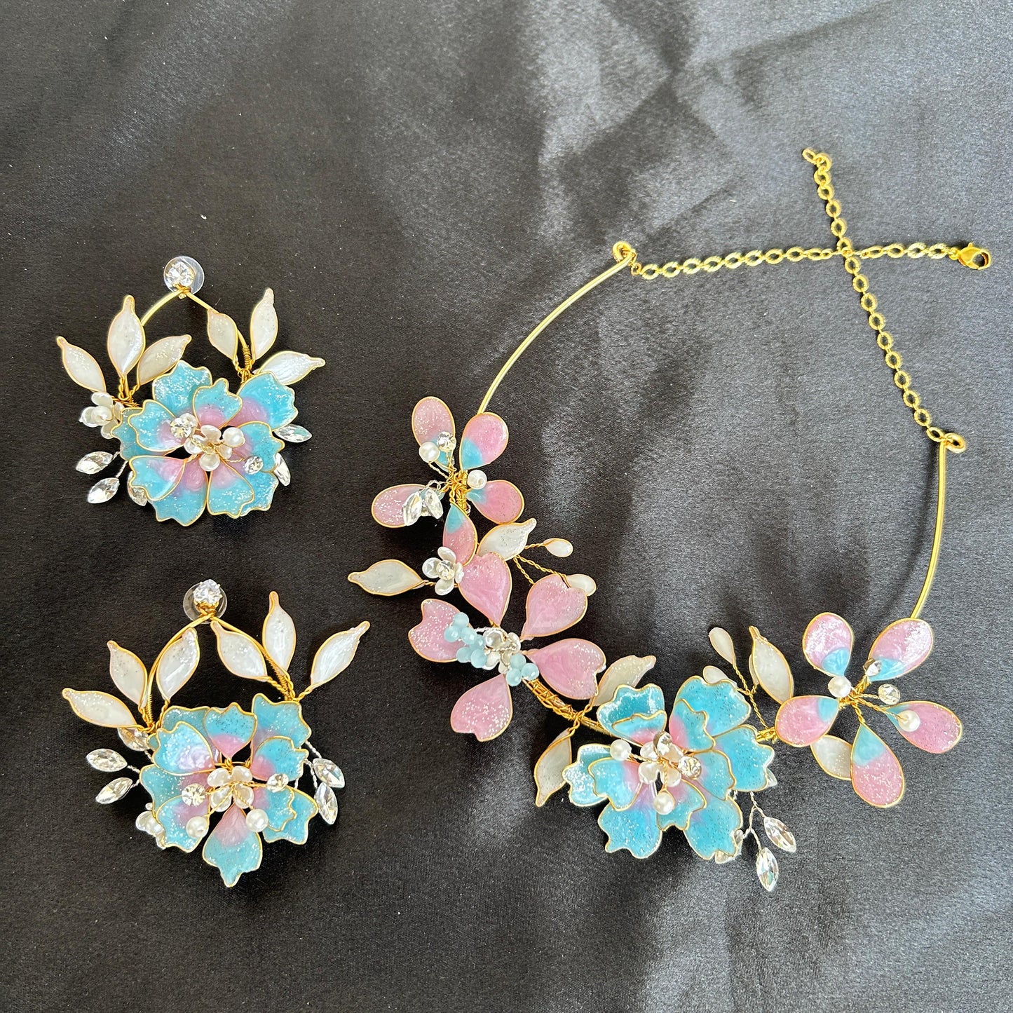 Emily Necklace & earrings