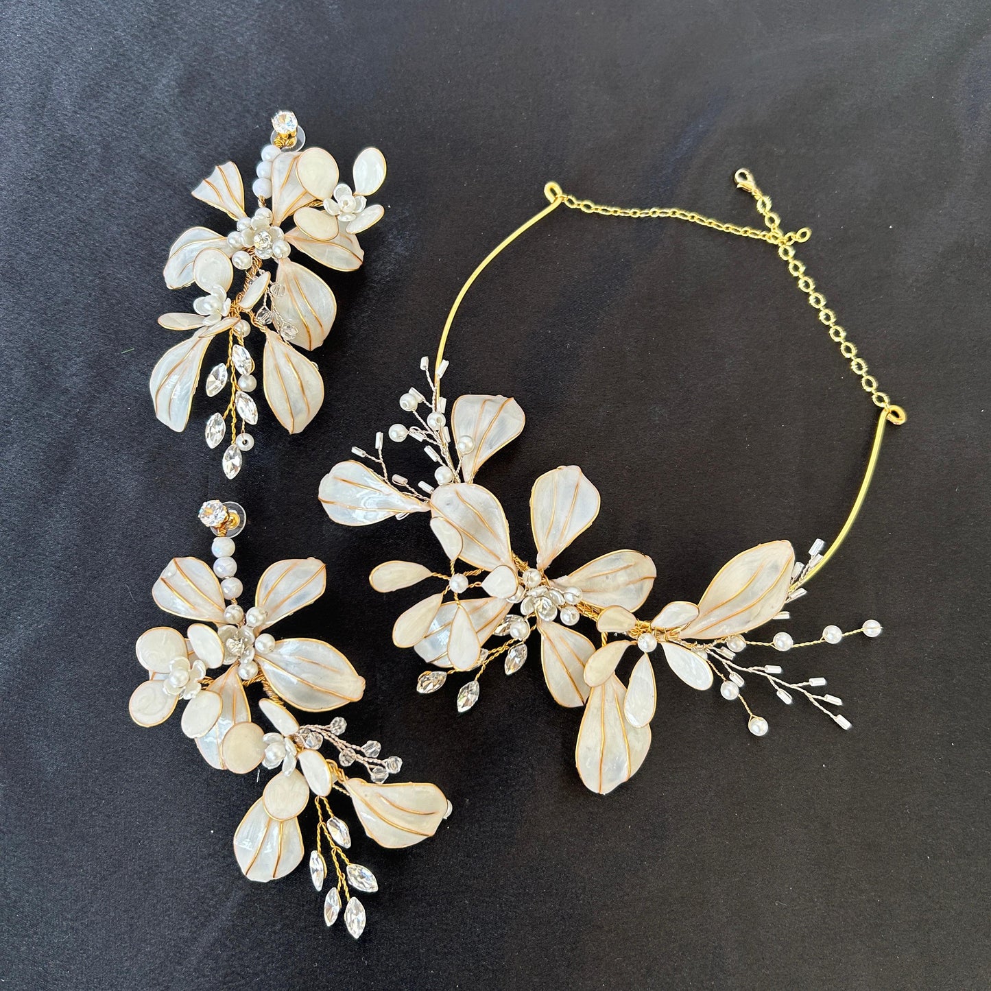 Mia Necklace & earrings