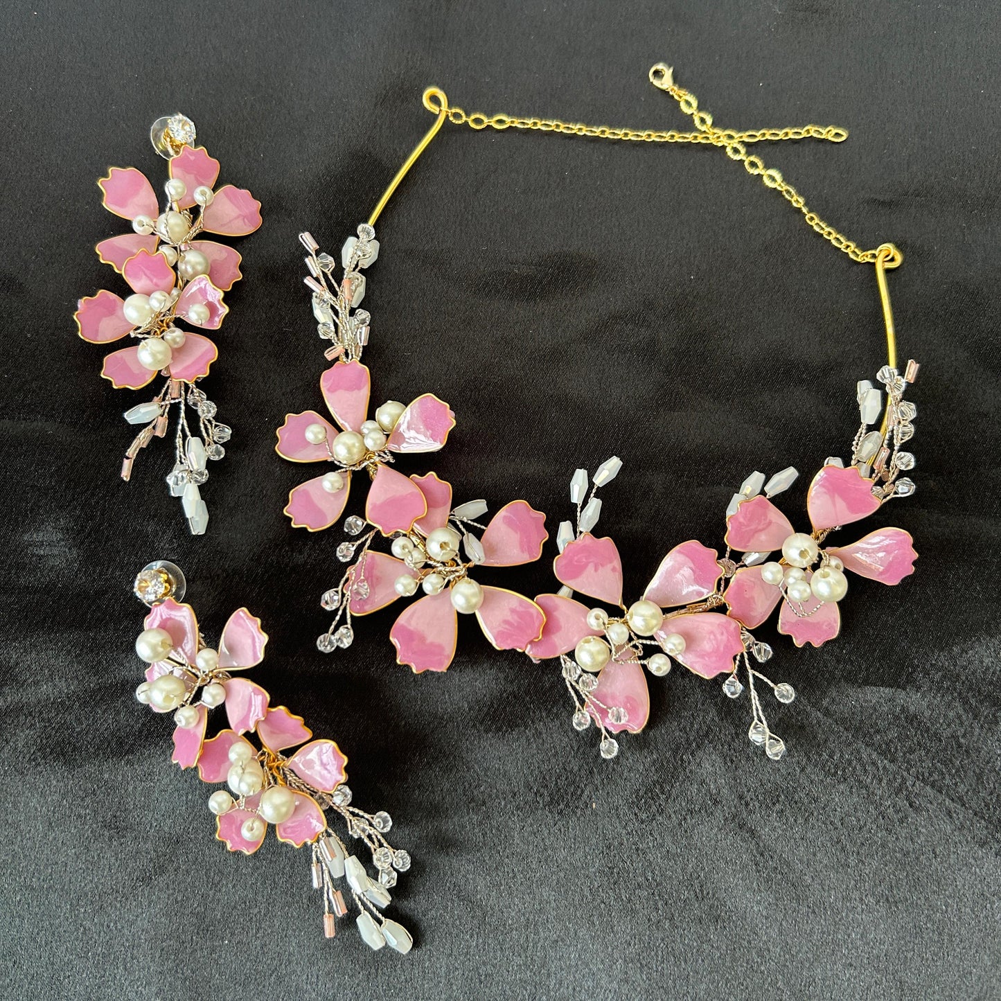 Eliana Necklace & earrings