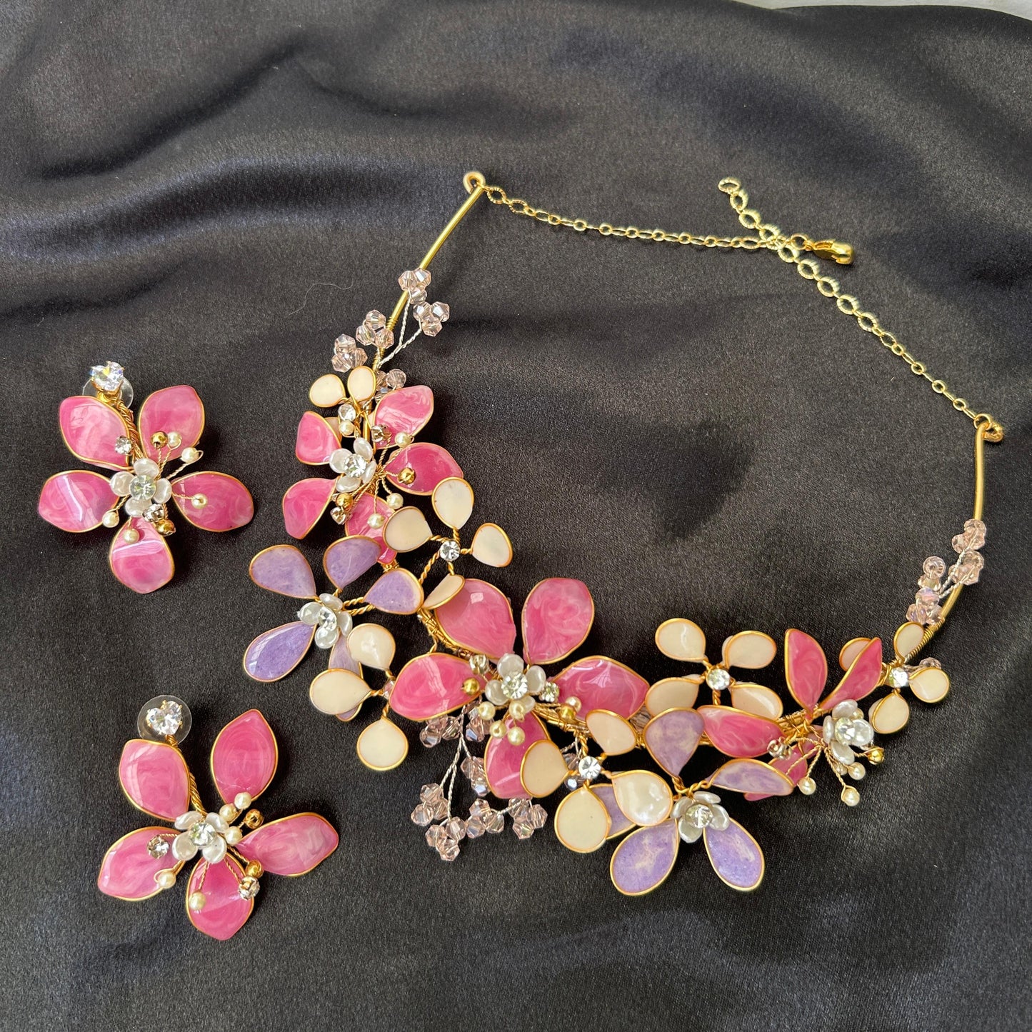 Kiara Necklace & earrings