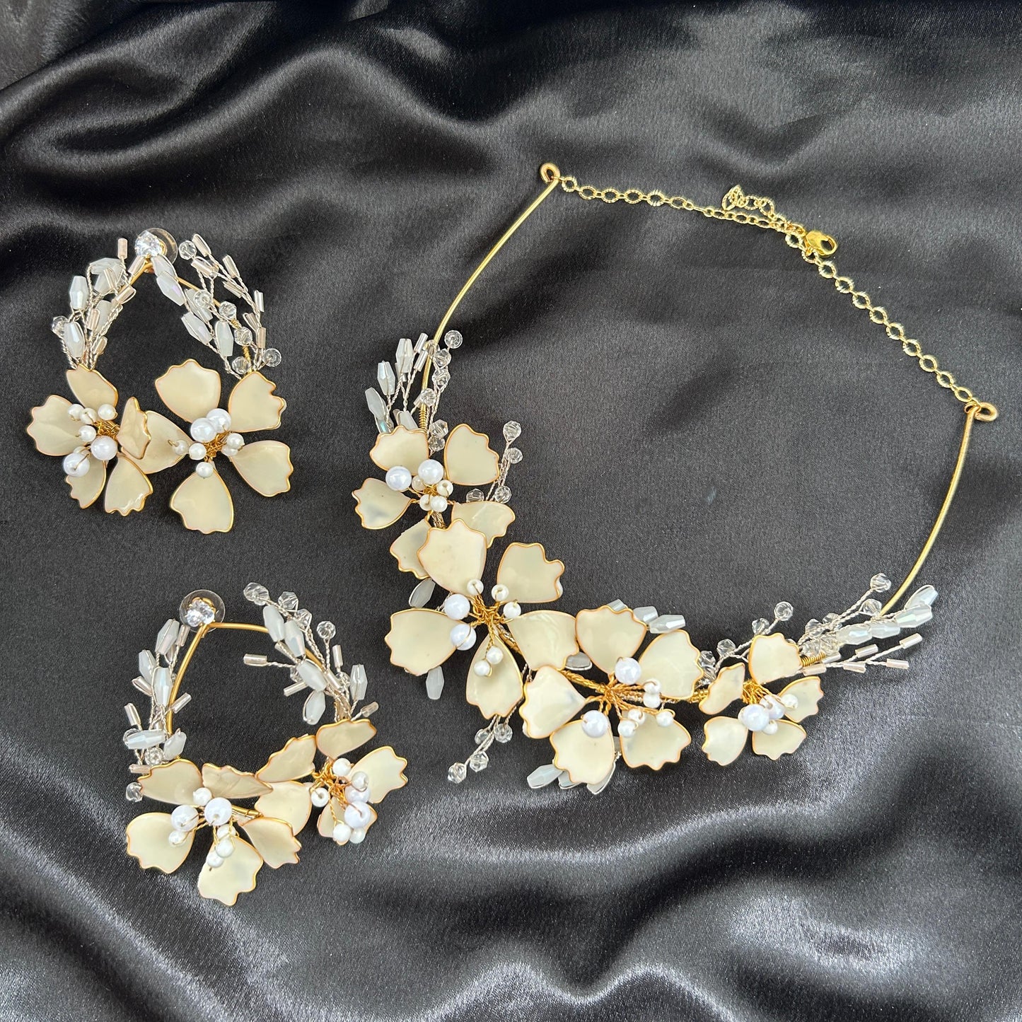 Delaney Necklace & earrings