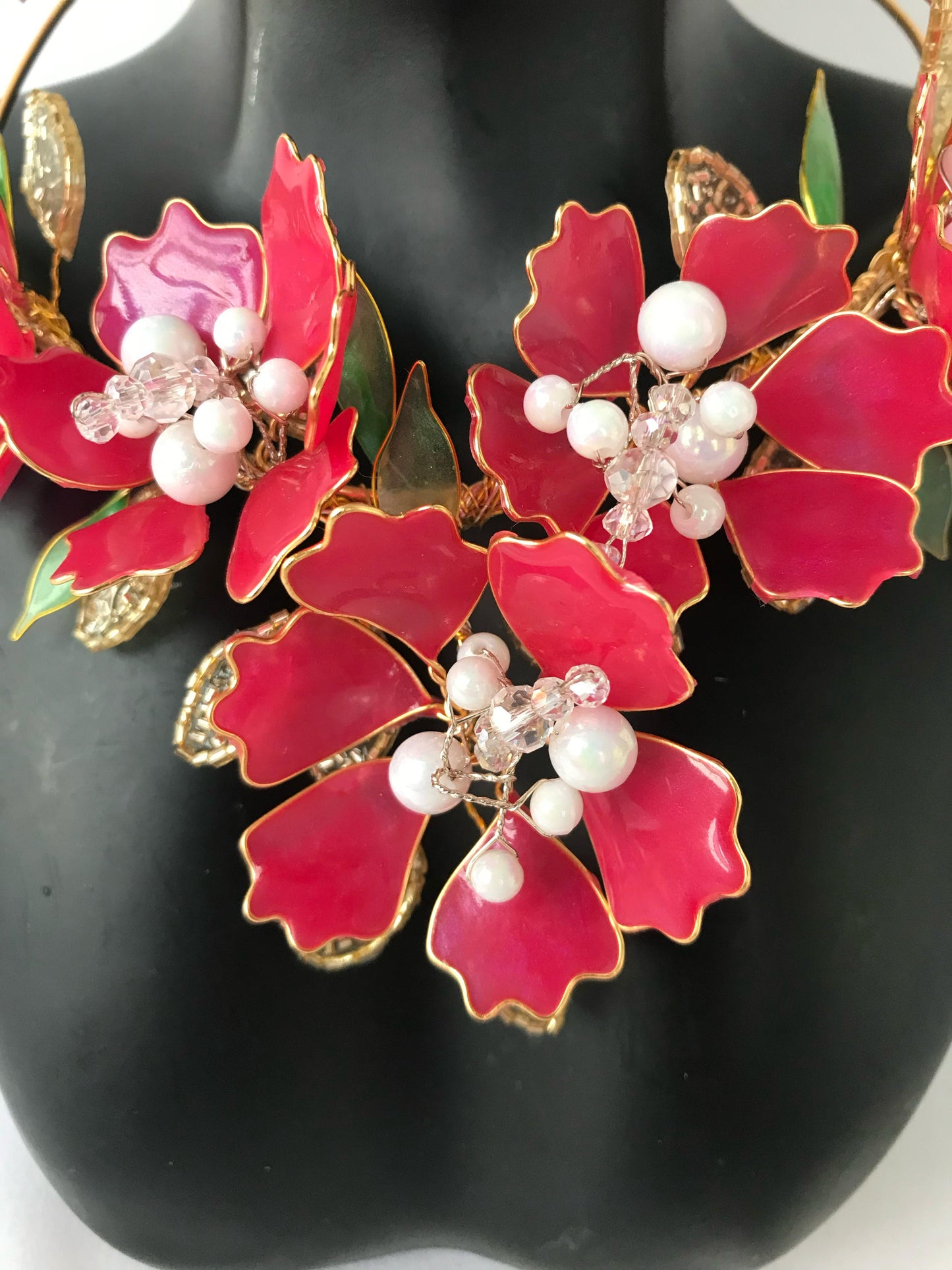 Lyla Necklace & earrings