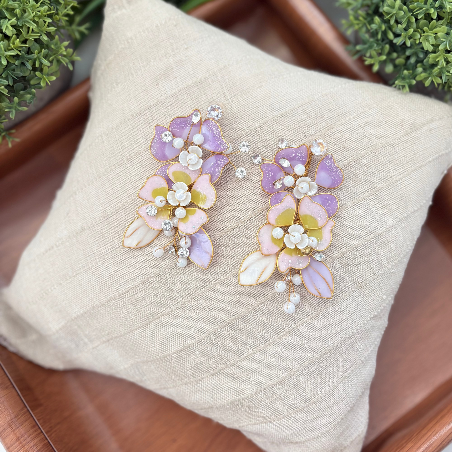 Lunora Necklace & earrings