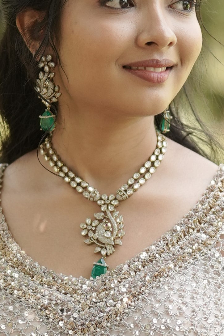 Aarini Necklace & earrings