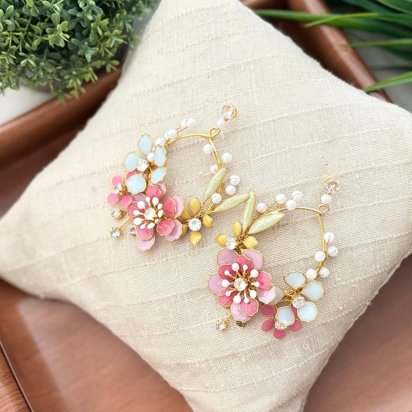 Maira Necklace & earrings