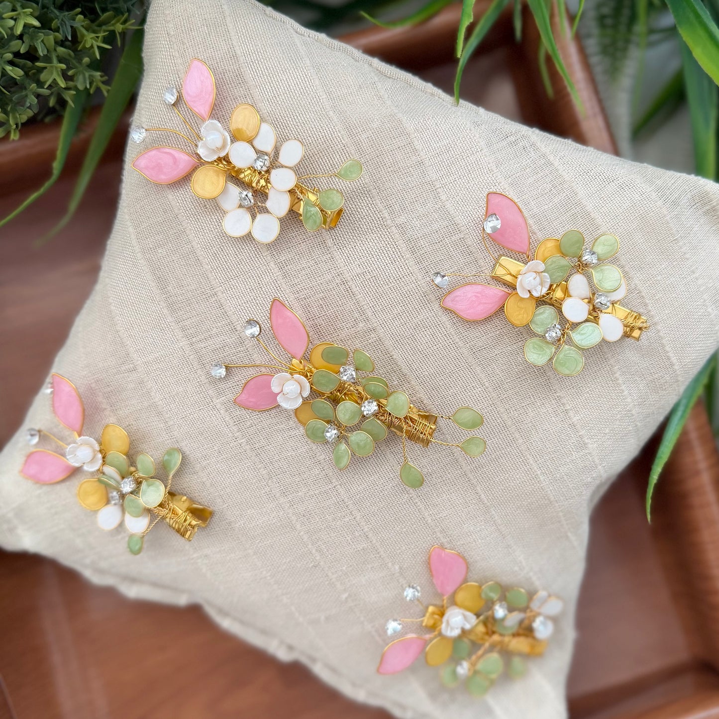 Avelora Hair Accessories