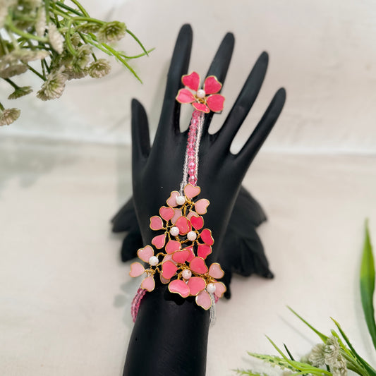 Ixora hand Harness