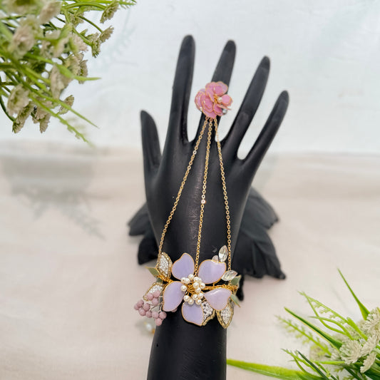 Rosaline hand Harness