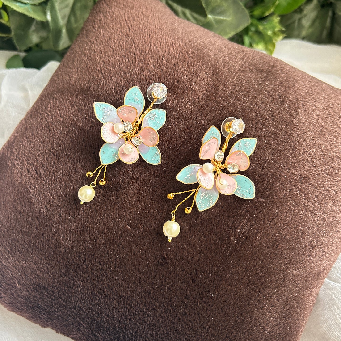 Helen Necklace & earrings