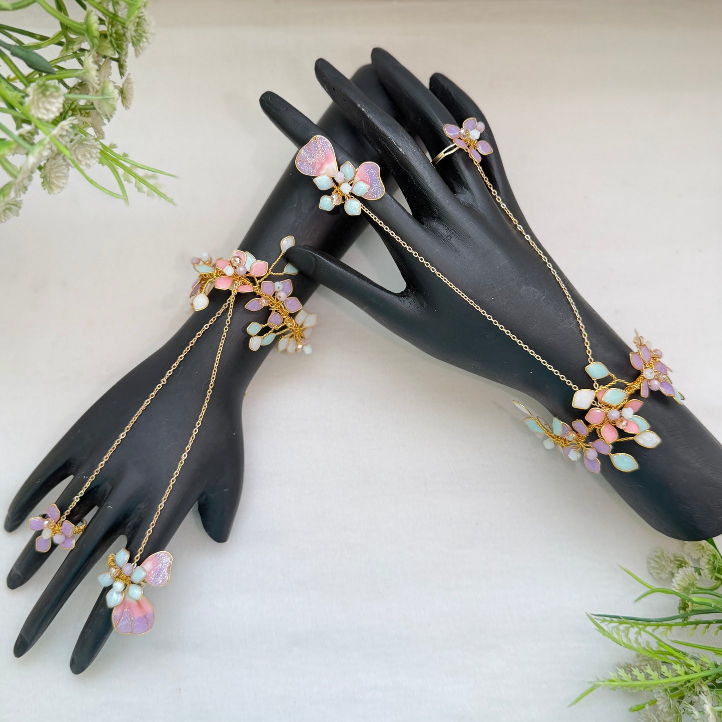 Pastel Flee hand Harness