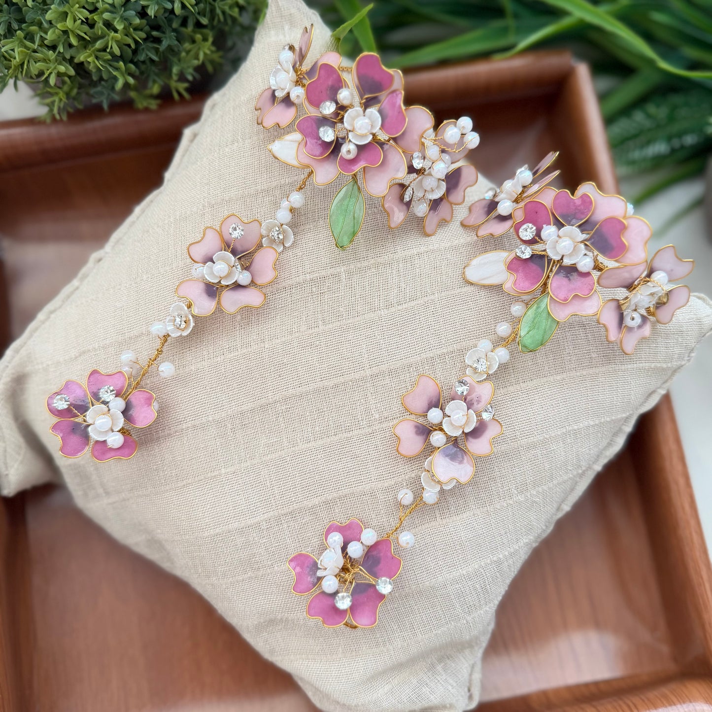 Mariana hand Harness