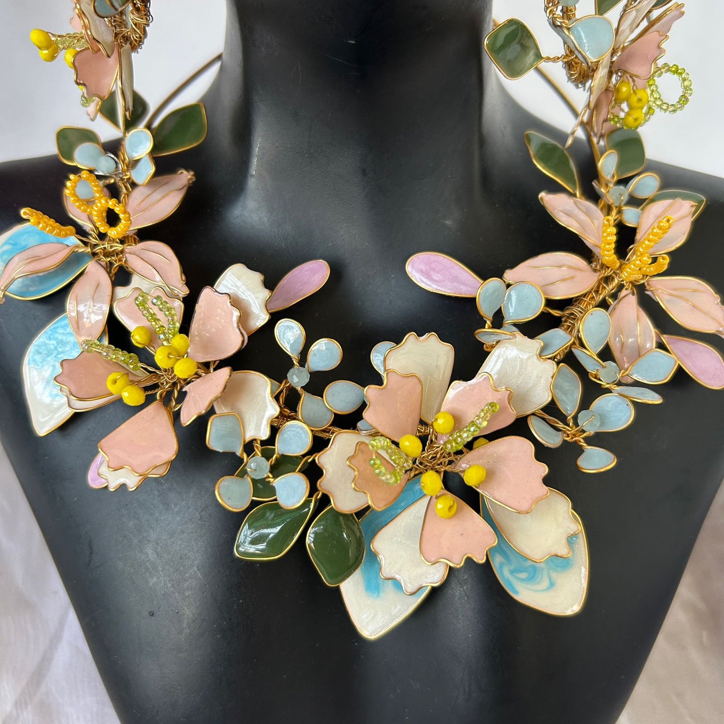 Amelia Necklace & earrings