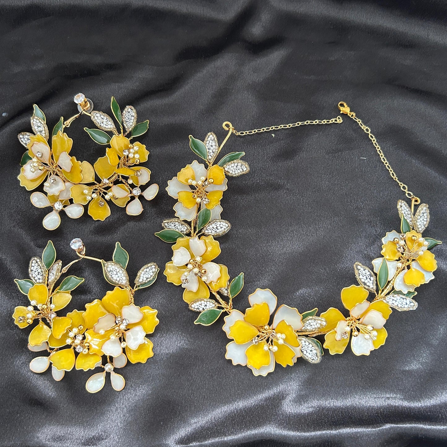 Rachel Necklace & earrings