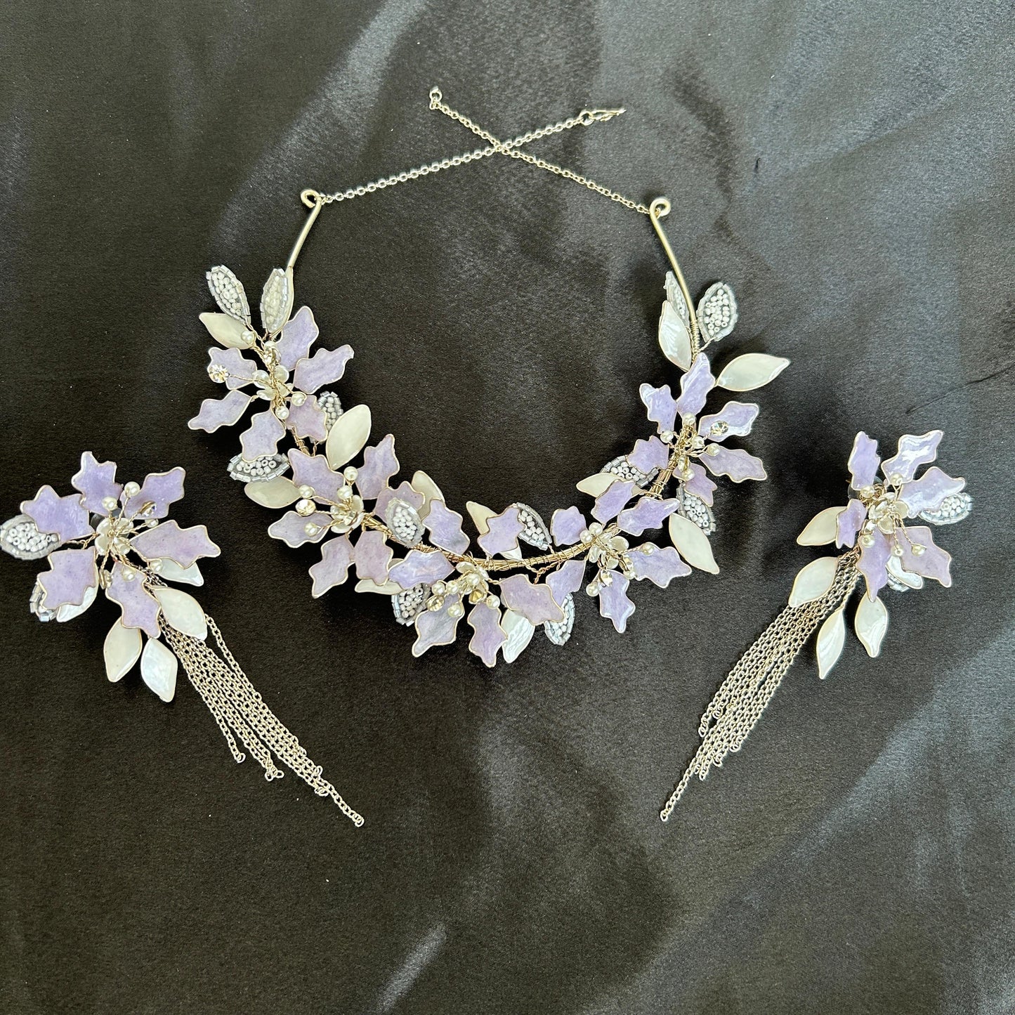 Lily Necklace & earrings