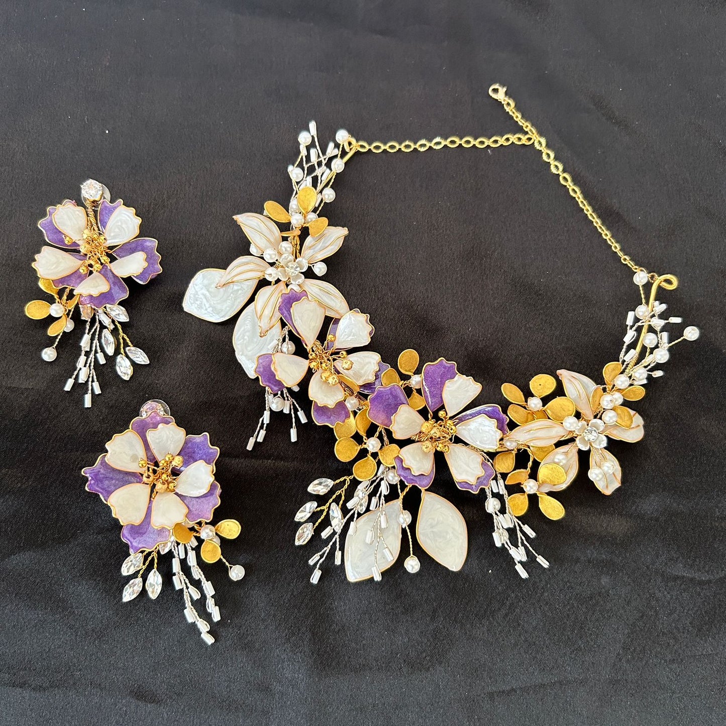 Violet Necklace & earrings