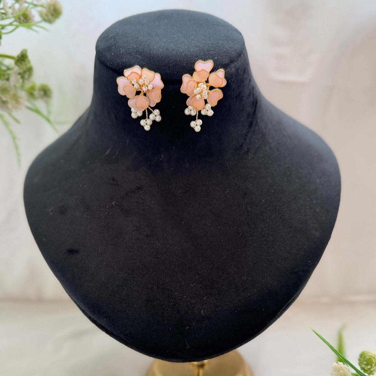 Zinnora Necklace & earrings