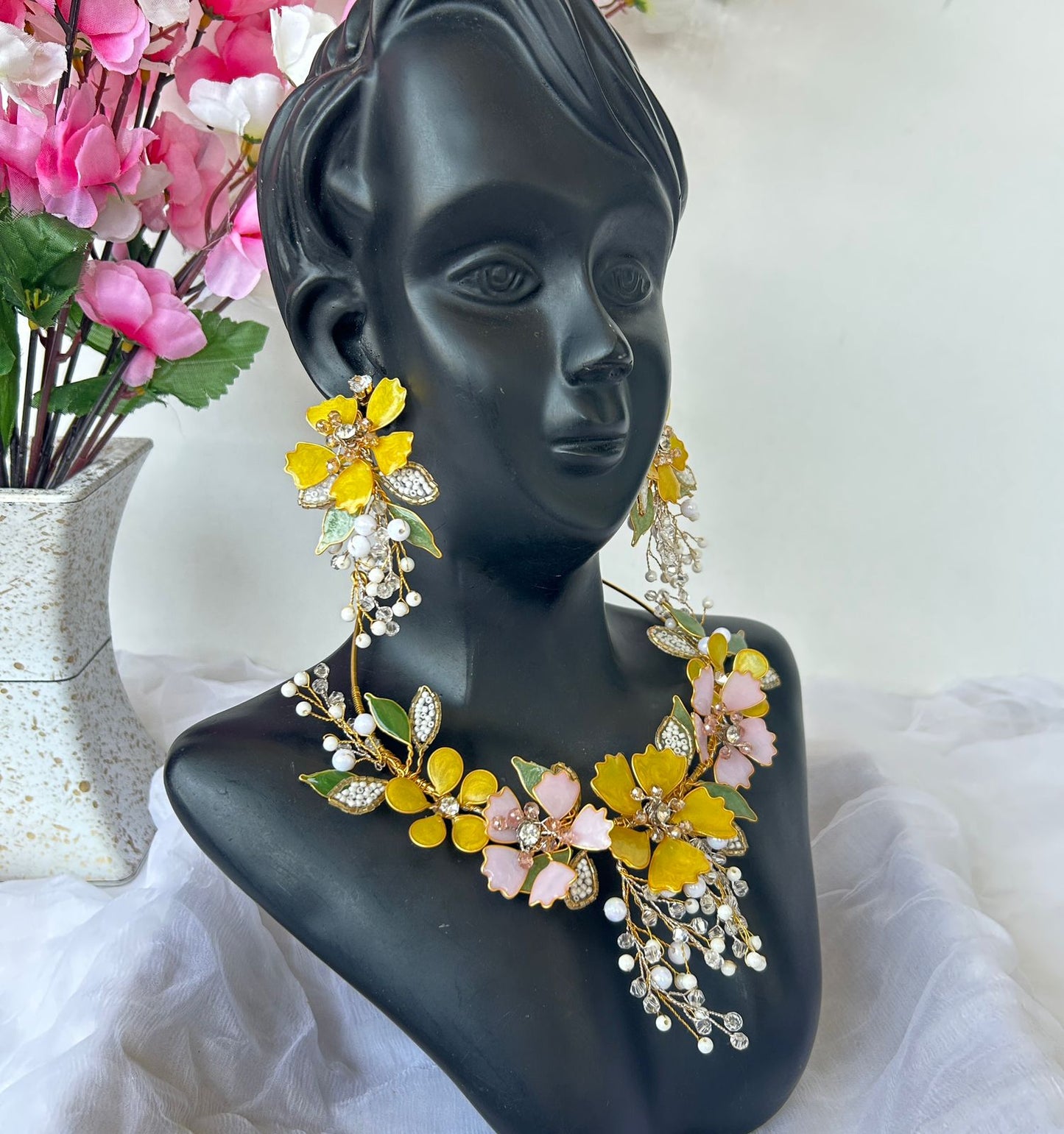 Lucy Necklace & earrings