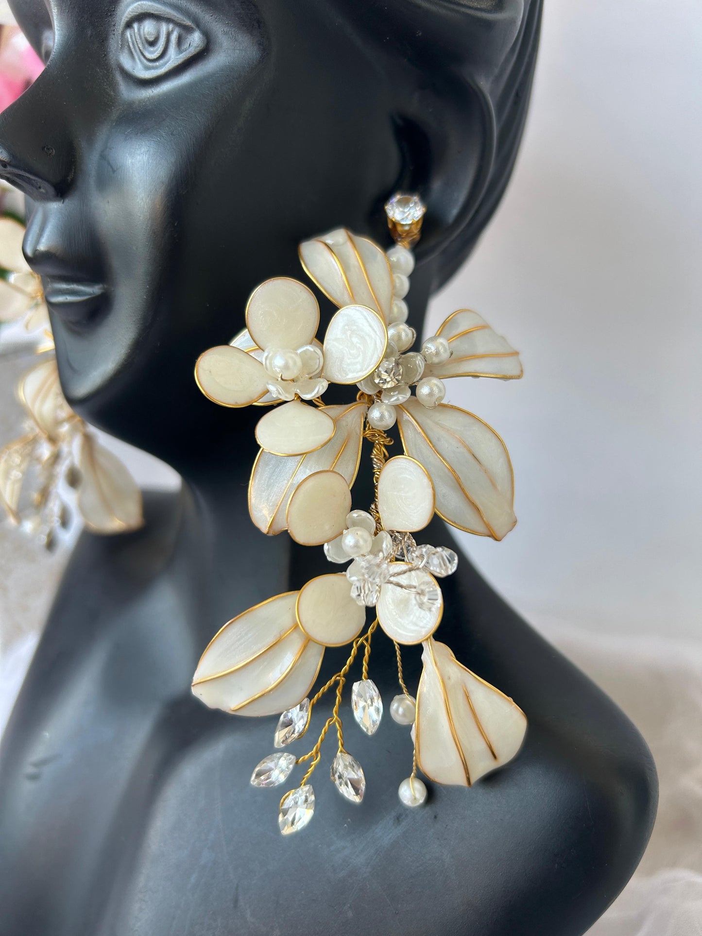 Mia Earrings