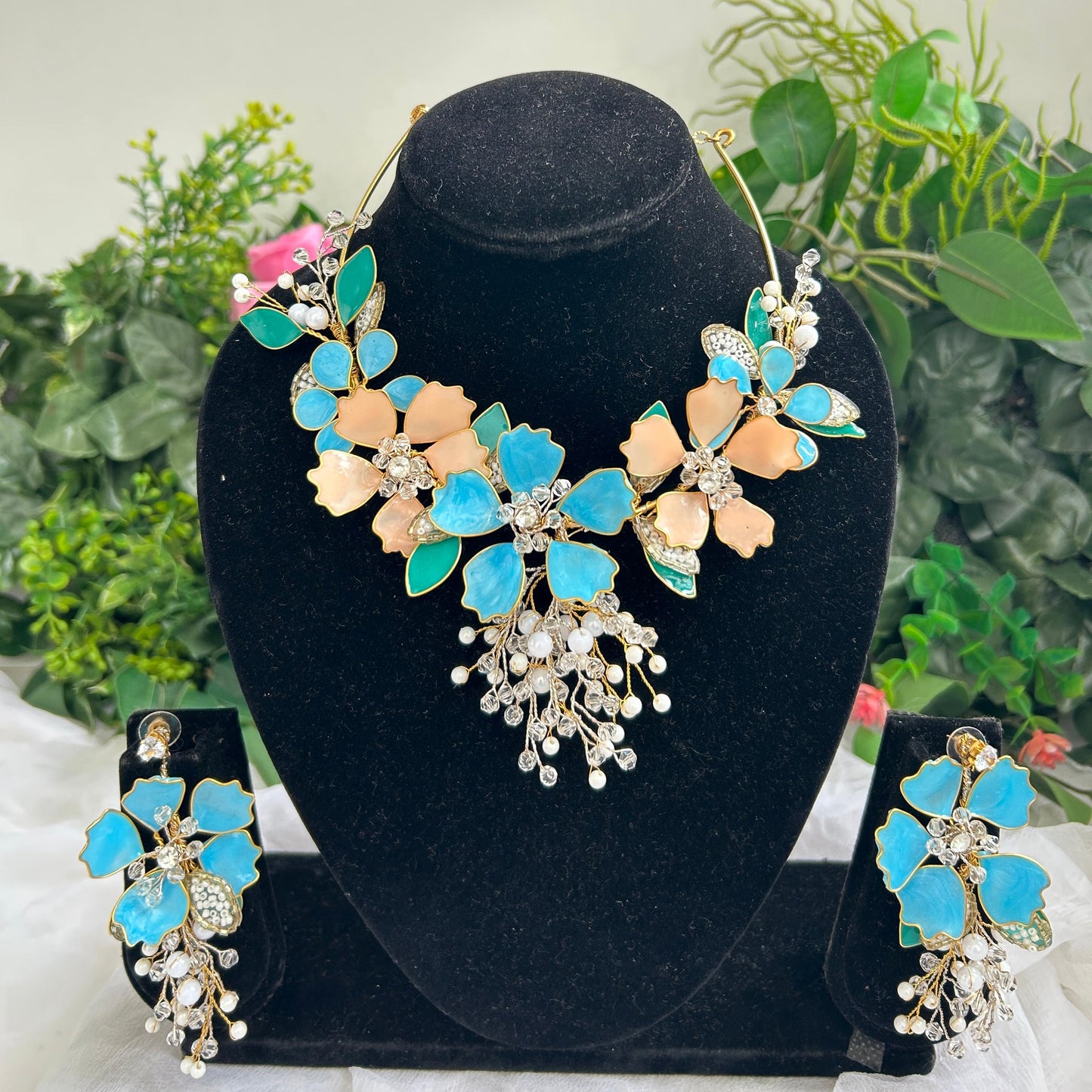 Rosie Necklace & earrings