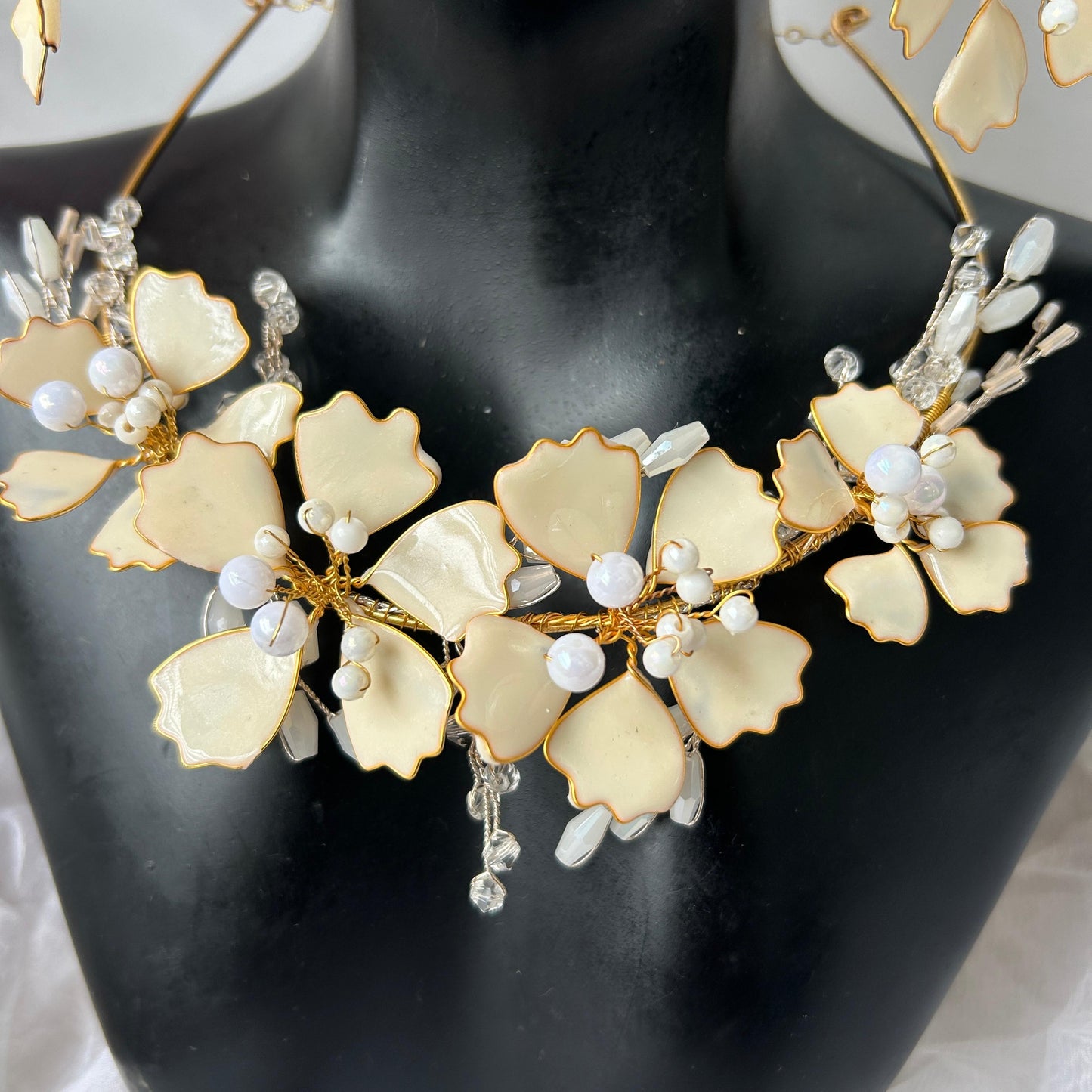Delaney Necklace & earrings