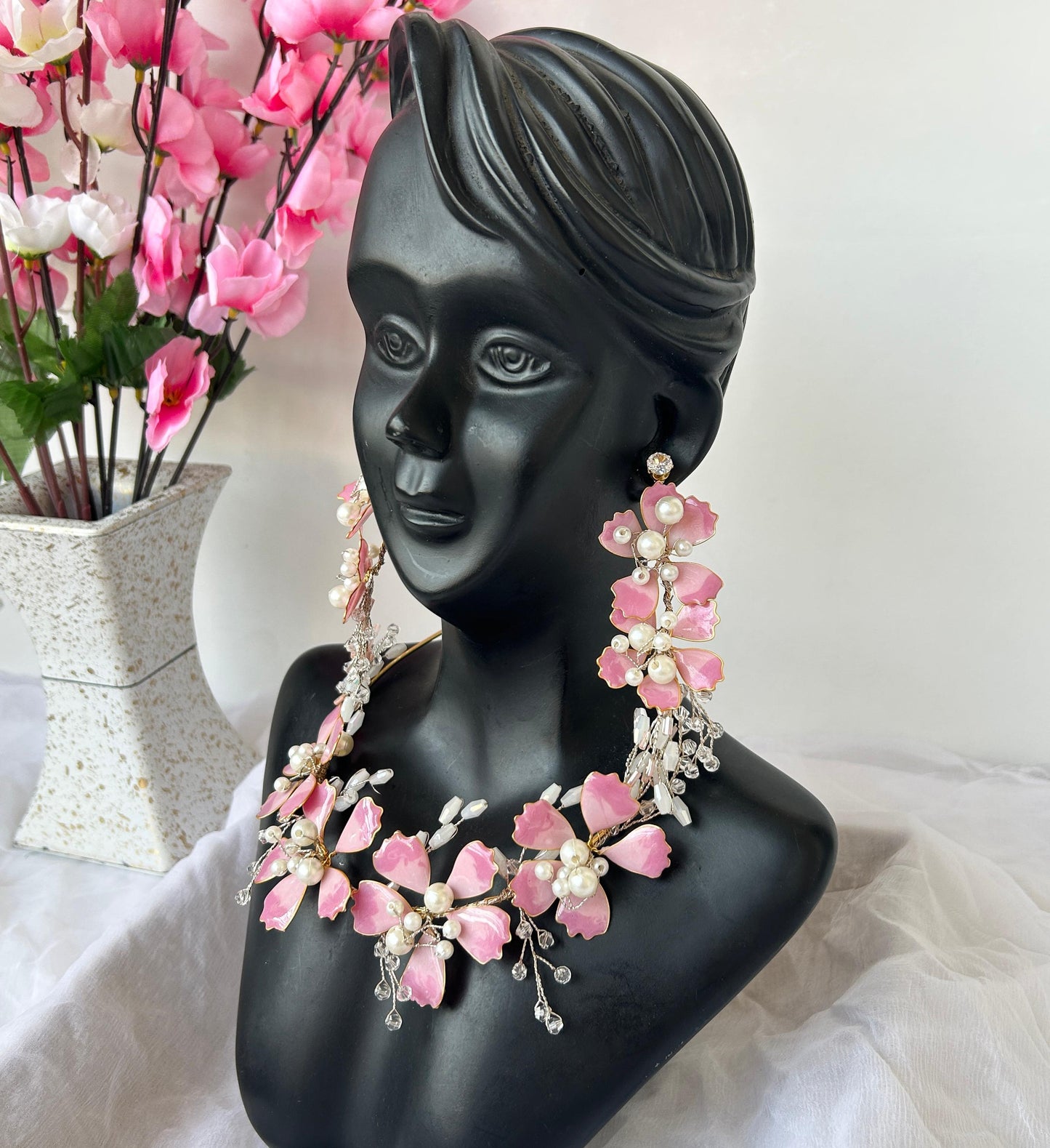 Eliana Necklace & earrings