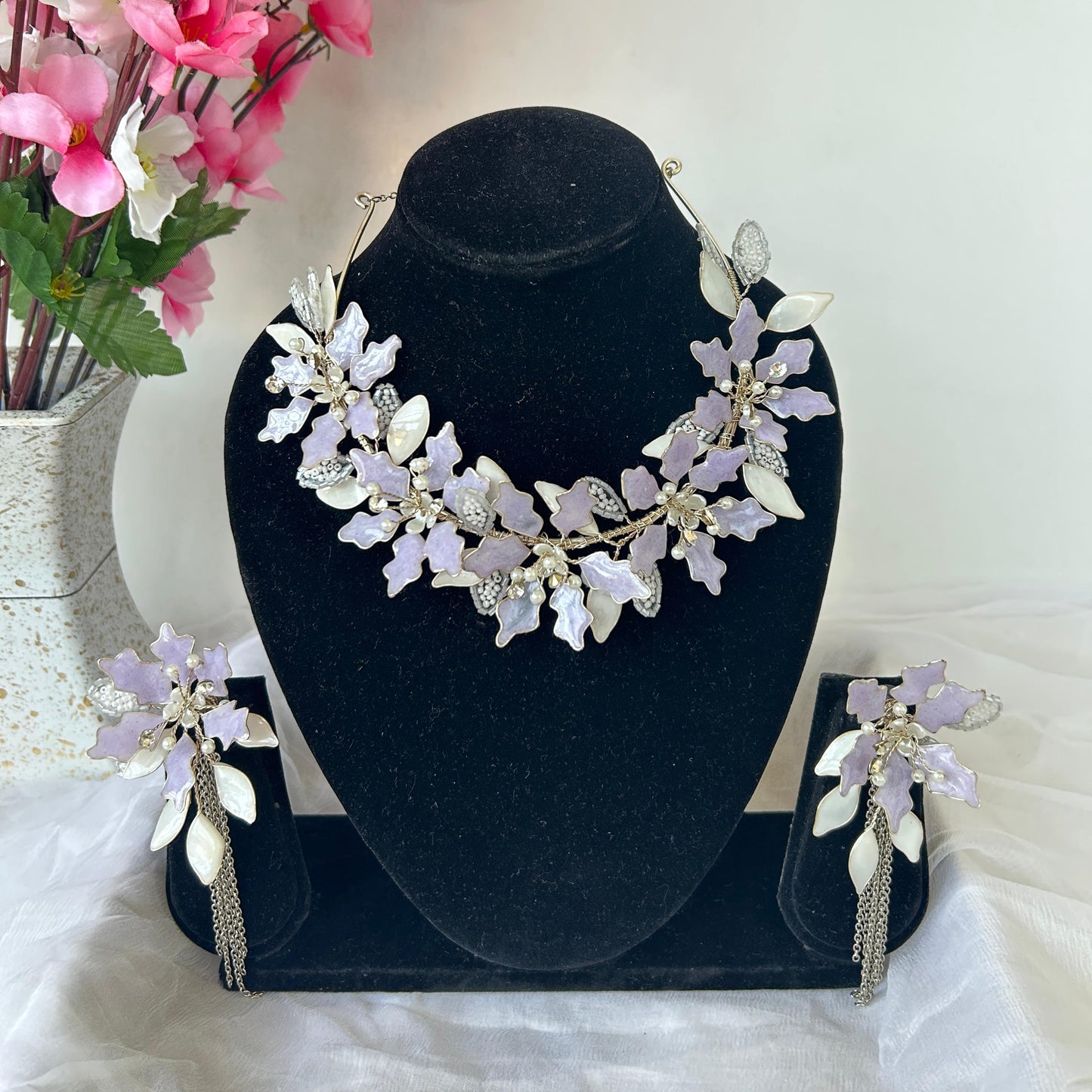 Lily Necklace & earrings