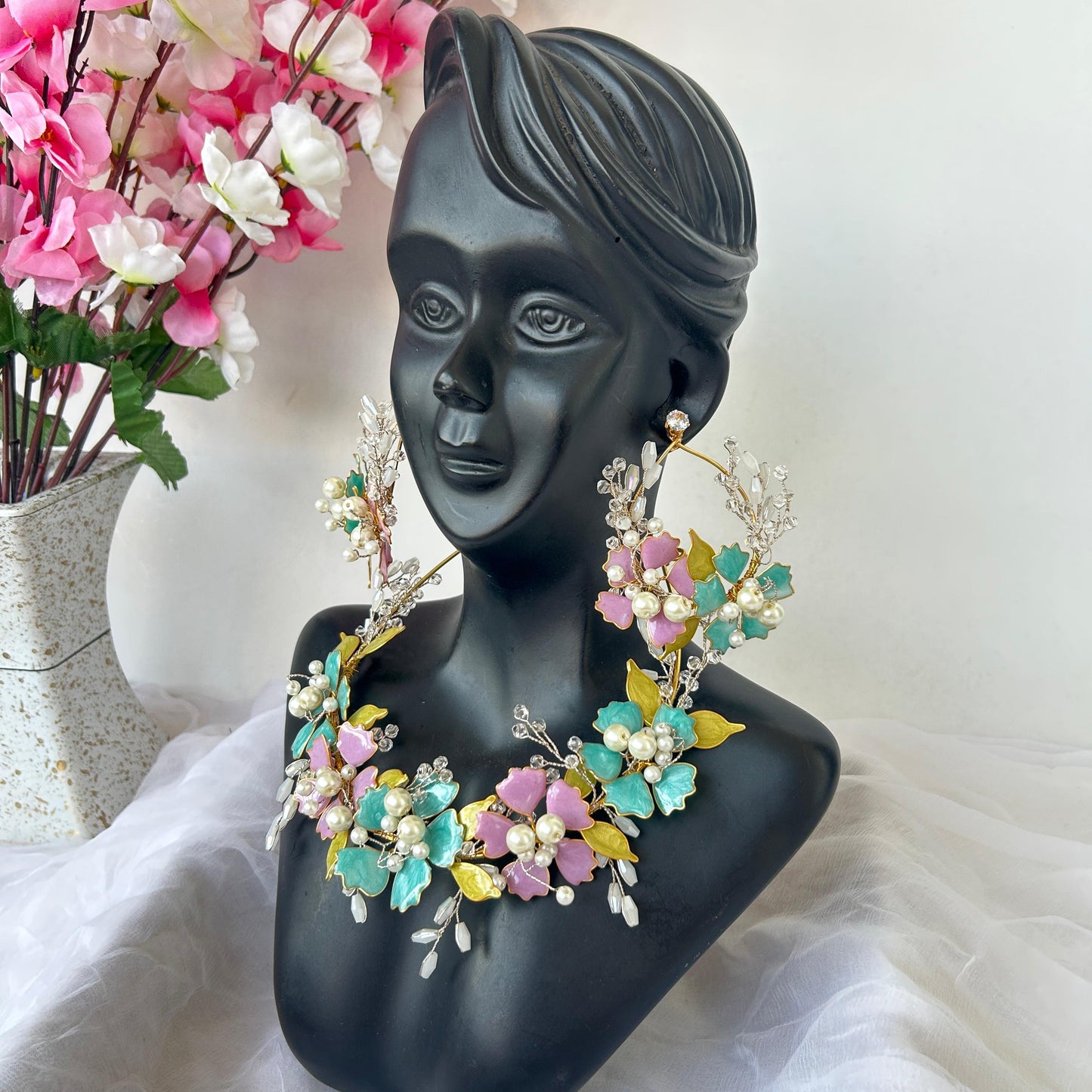 Aria Necklace & earrings