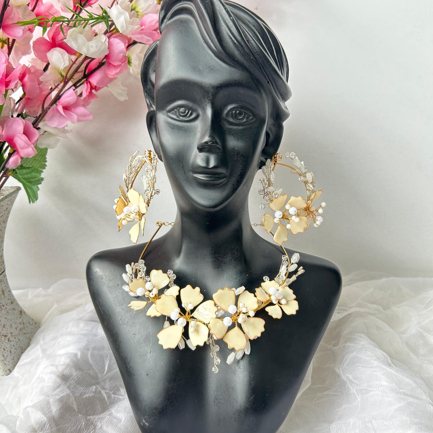 Delaney Necklace & earrings