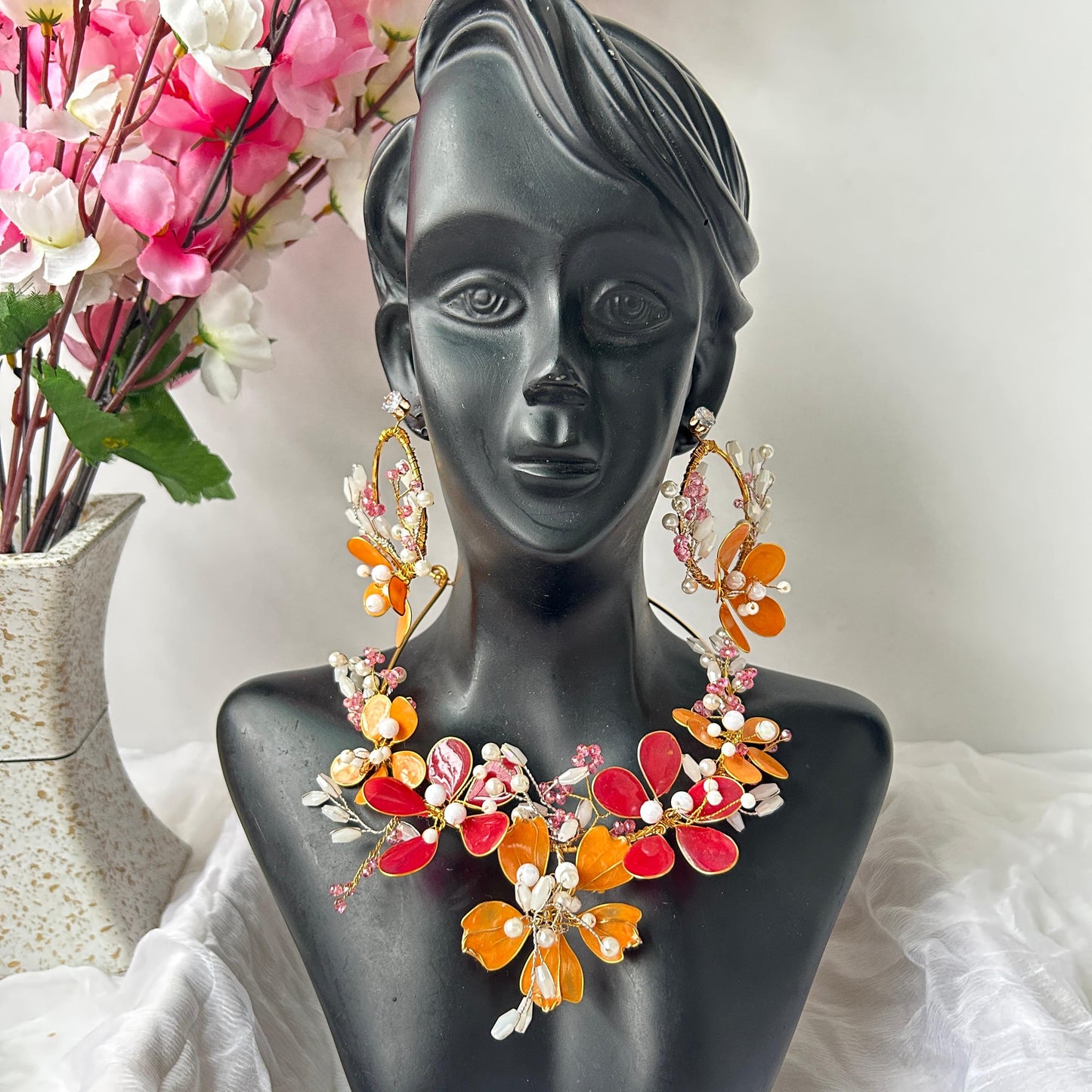 Sara Necklace & earrings