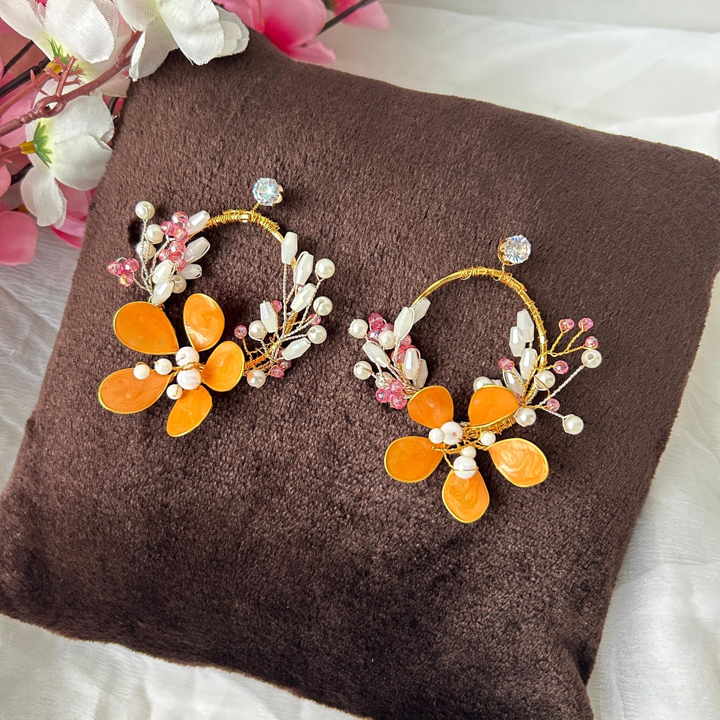 Sara Necklace & earrings