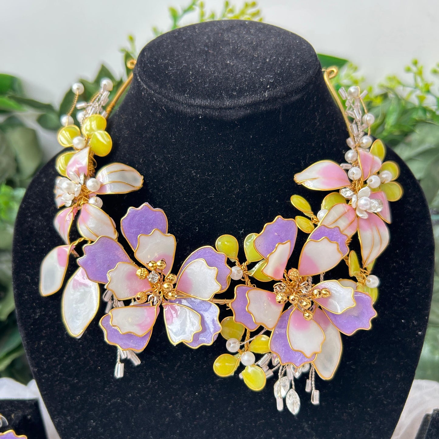Gracie Necklace & earrings