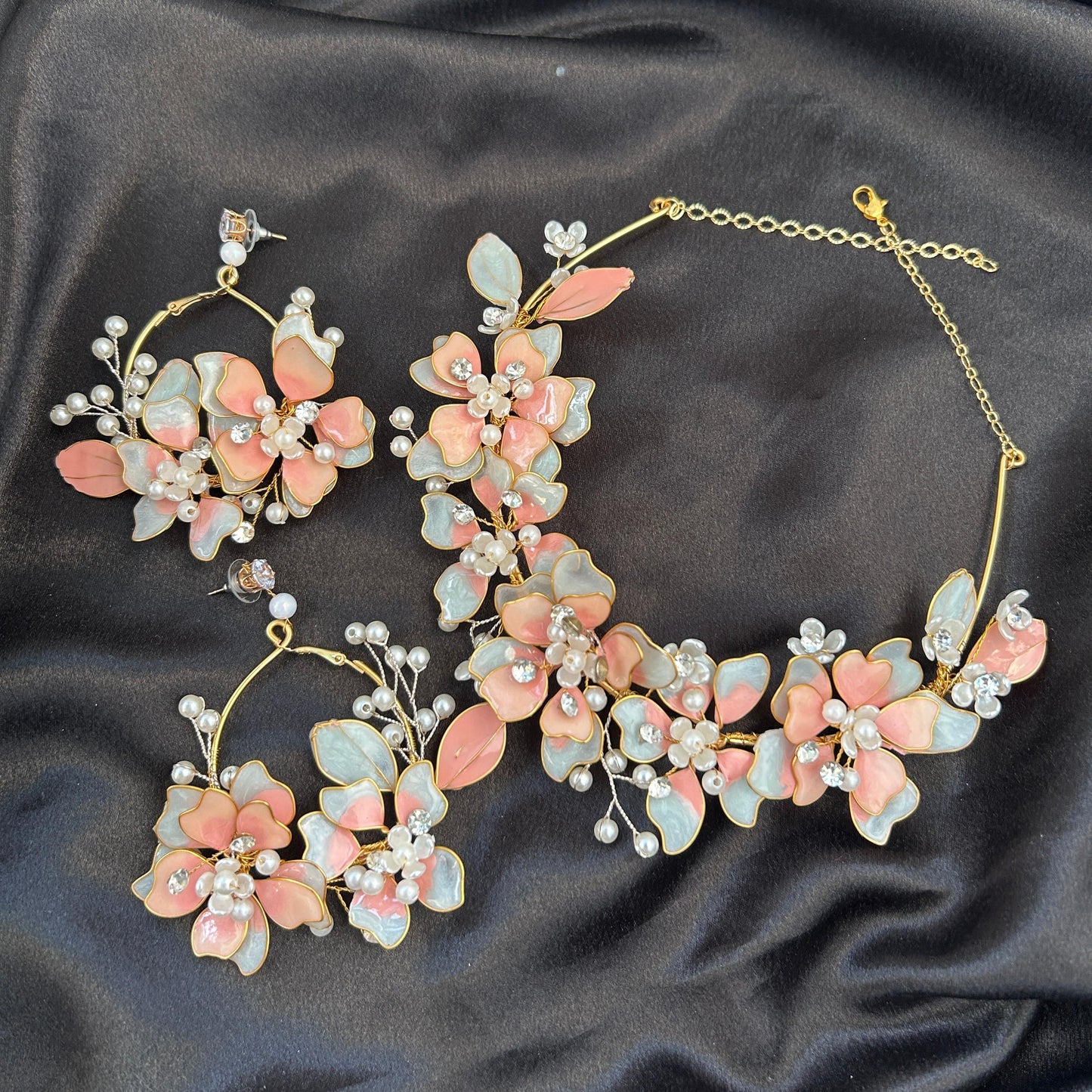Daniela Necklace & earrings