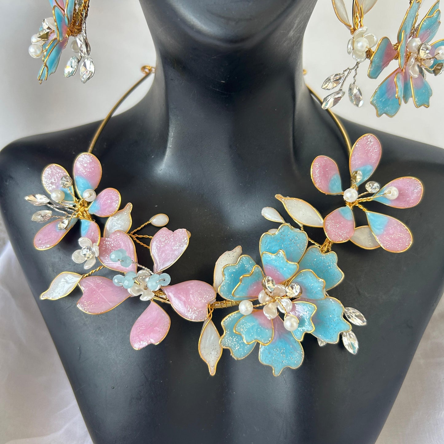 Emily Necklace & earrings