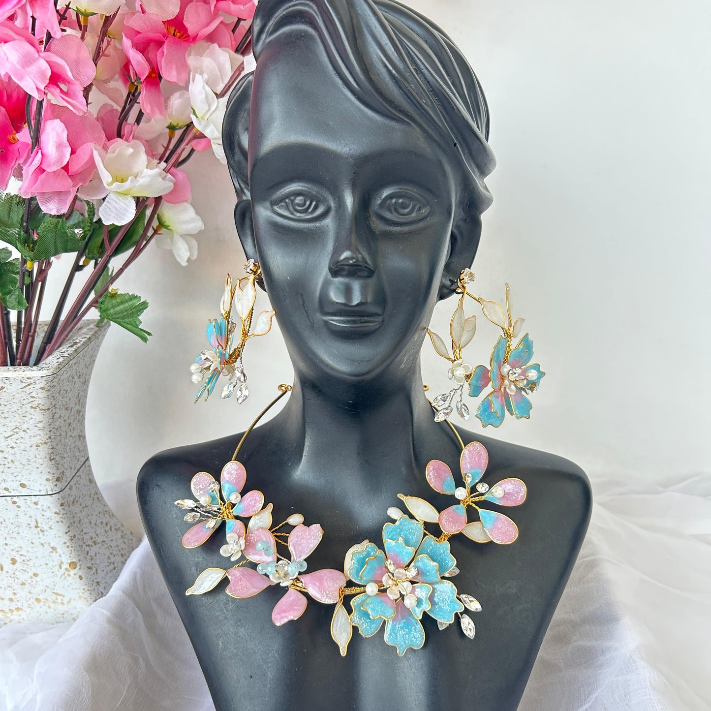Emily Necklace & earrings