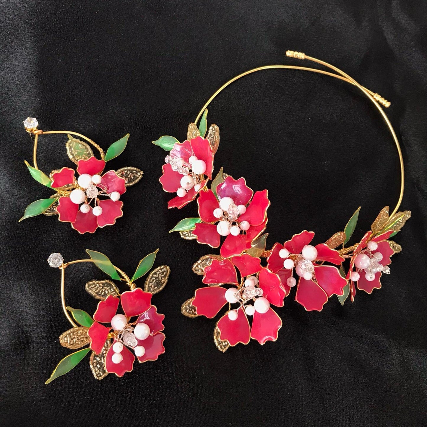Lyla Necklace & earrings