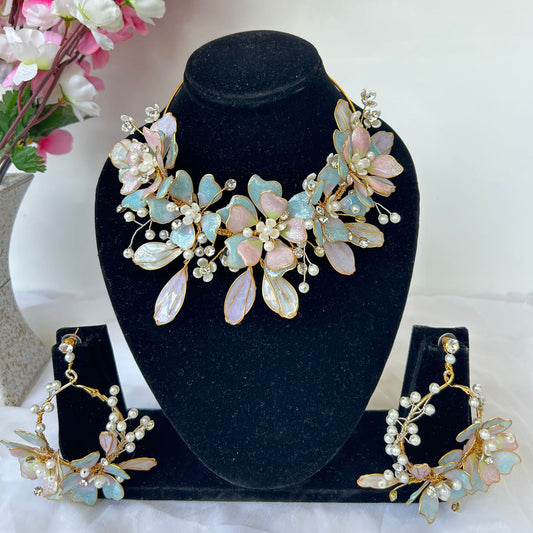 Nora Necklace & earrings