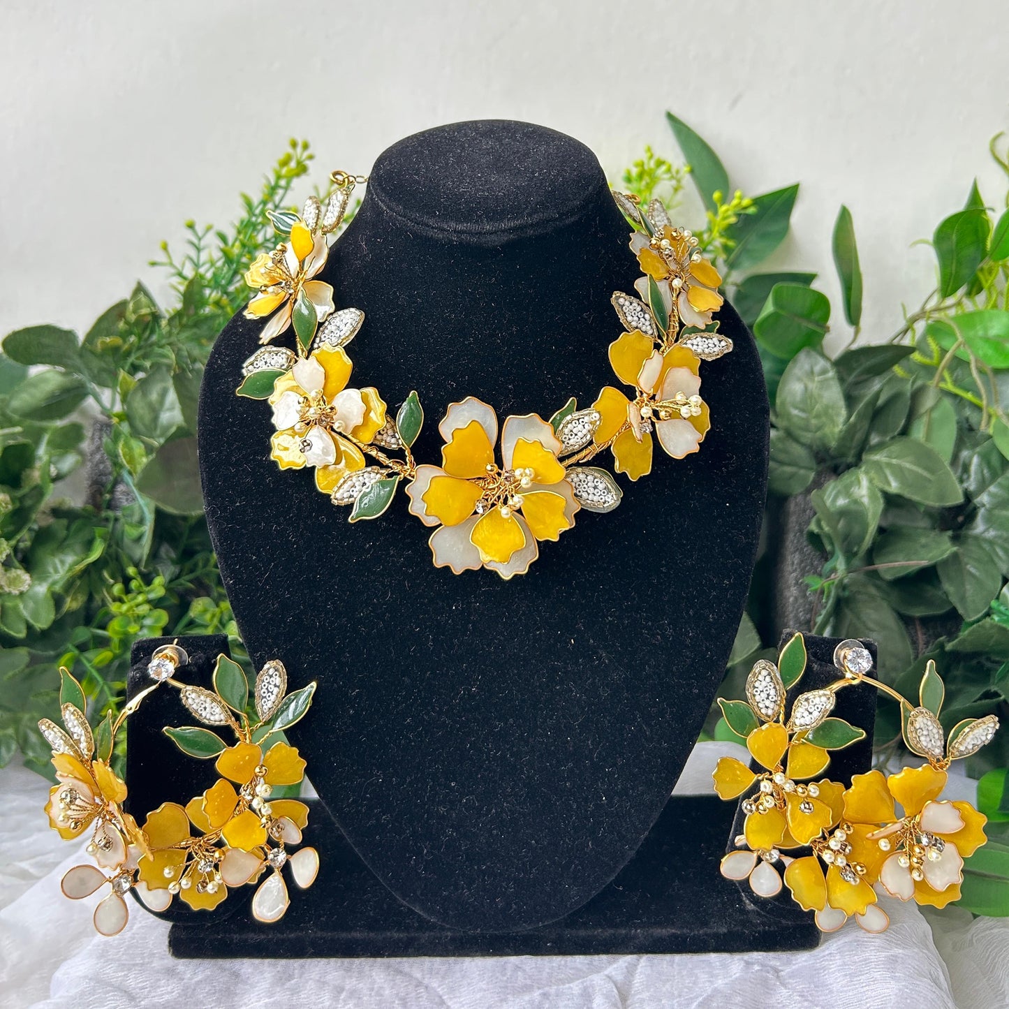 Rachel Necklace & earrings