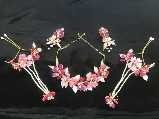Sarah Set