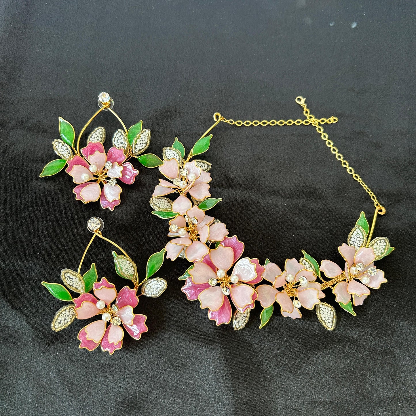 Isabella Necklace & earrings