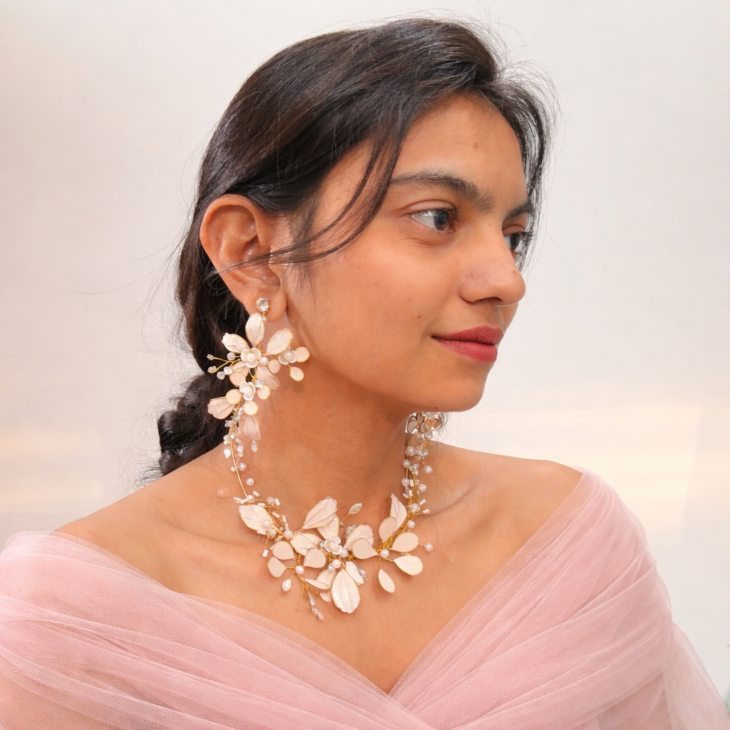 Mia Necklace & earrings