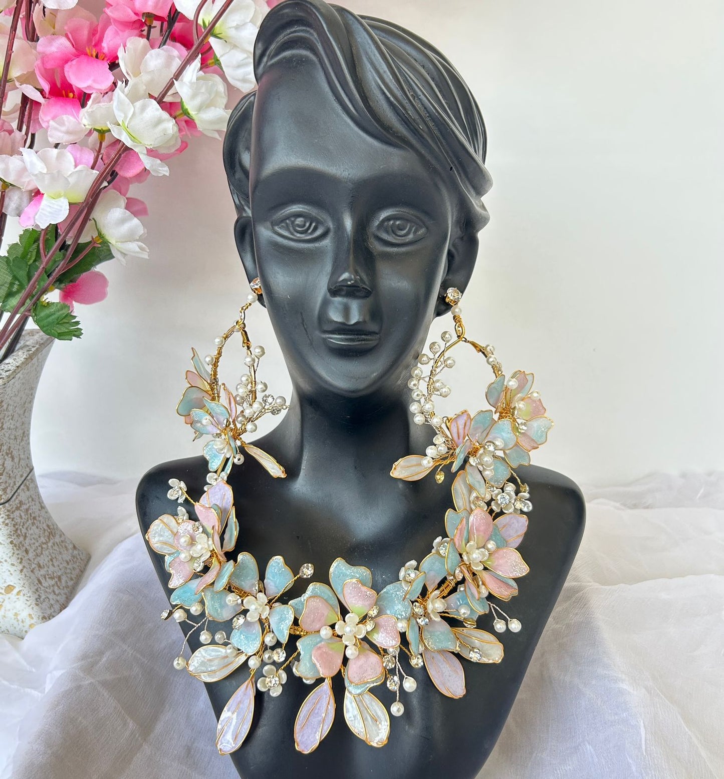 Nora Necklace & earrings