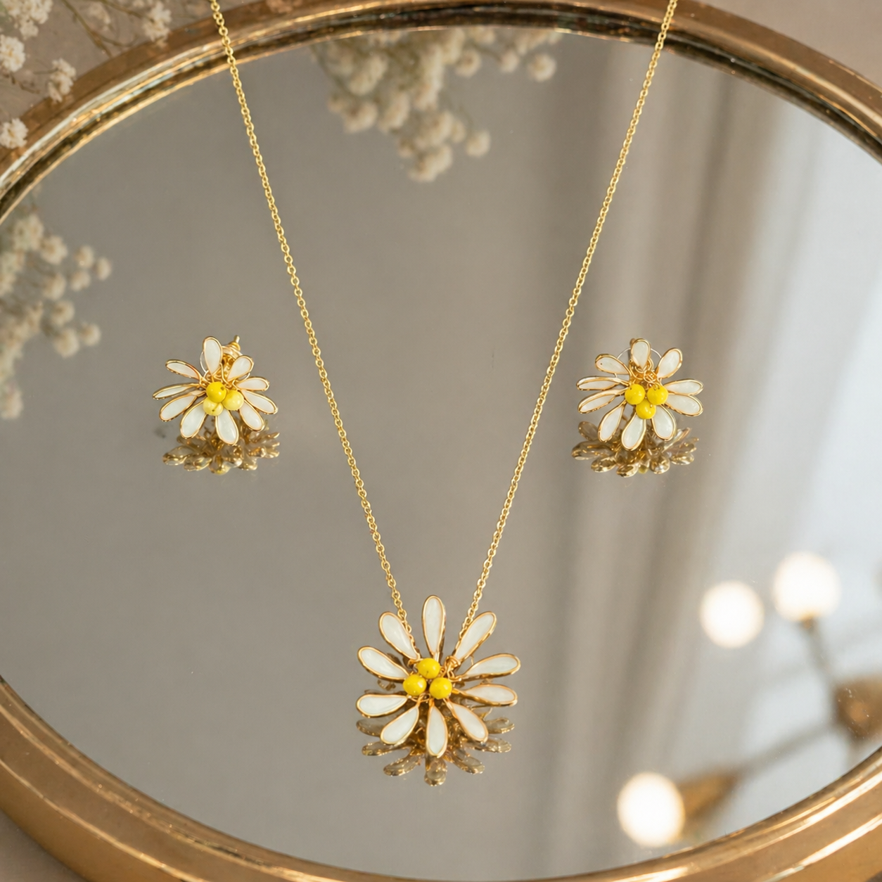Daisy Pendant & Stud