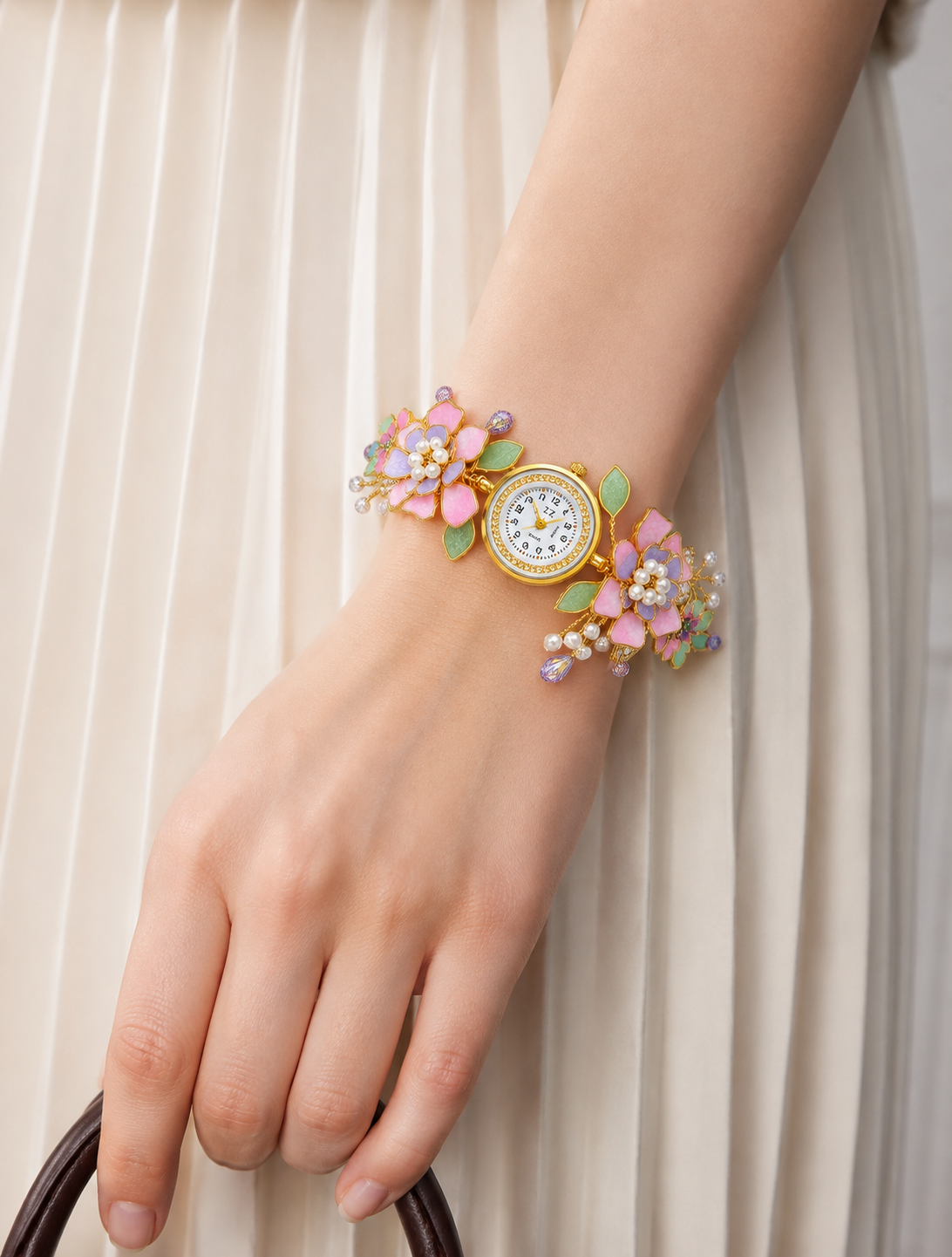 Crest Watch