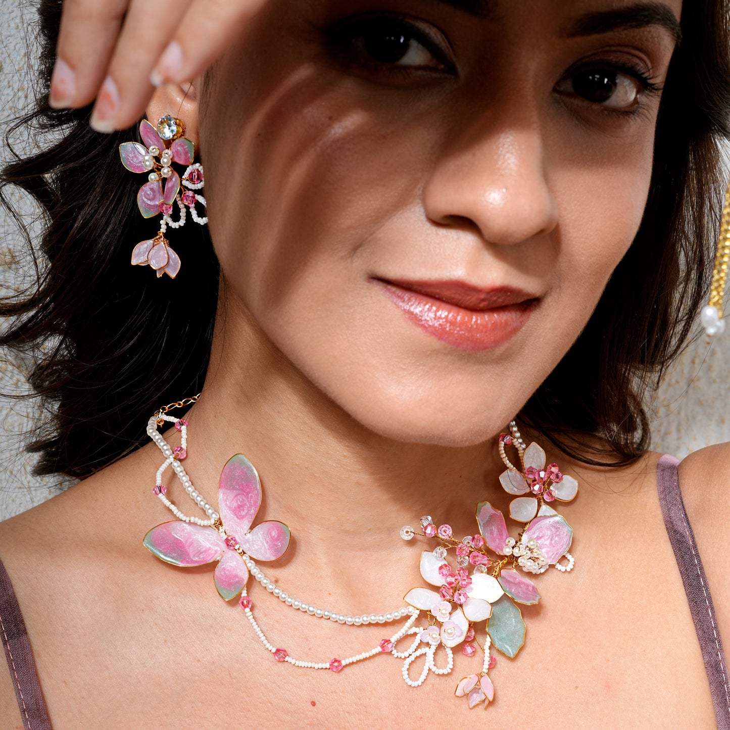 Elaria Necklace & earrings