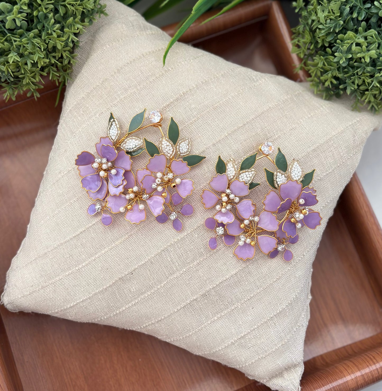 Fleuris Necklace & earrings