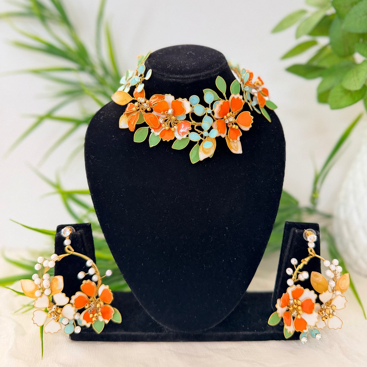 Lyra Necklace & earrings