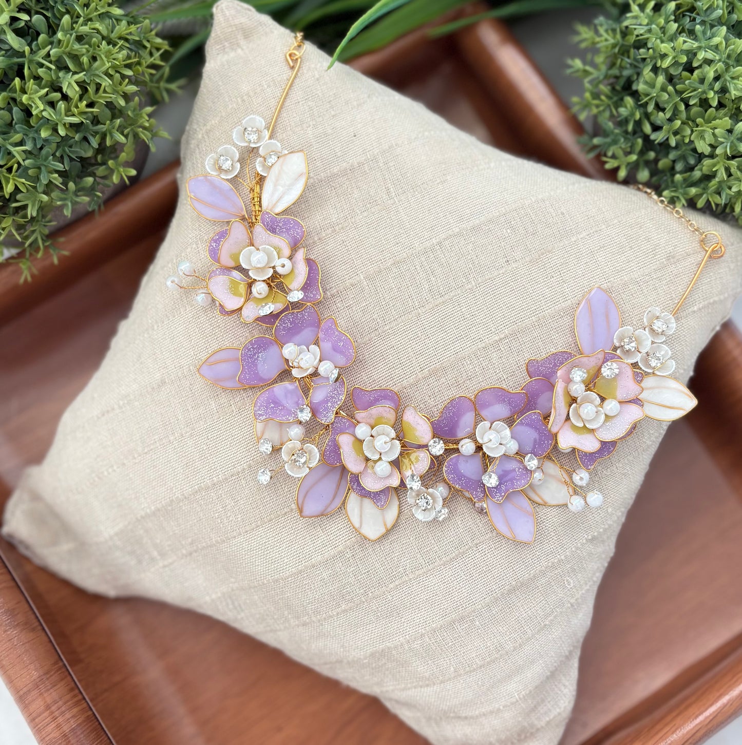 Lunora Necklace & earrings