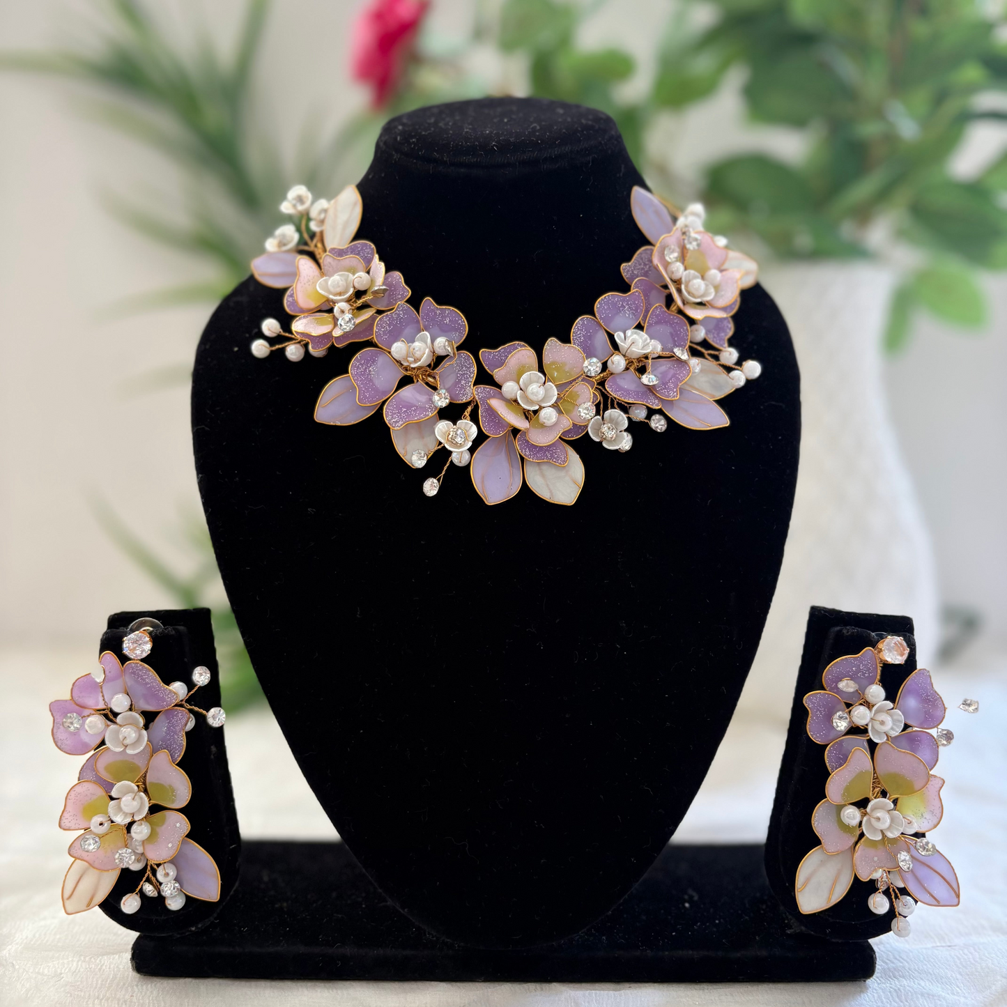 Lunora Necklace & earrings