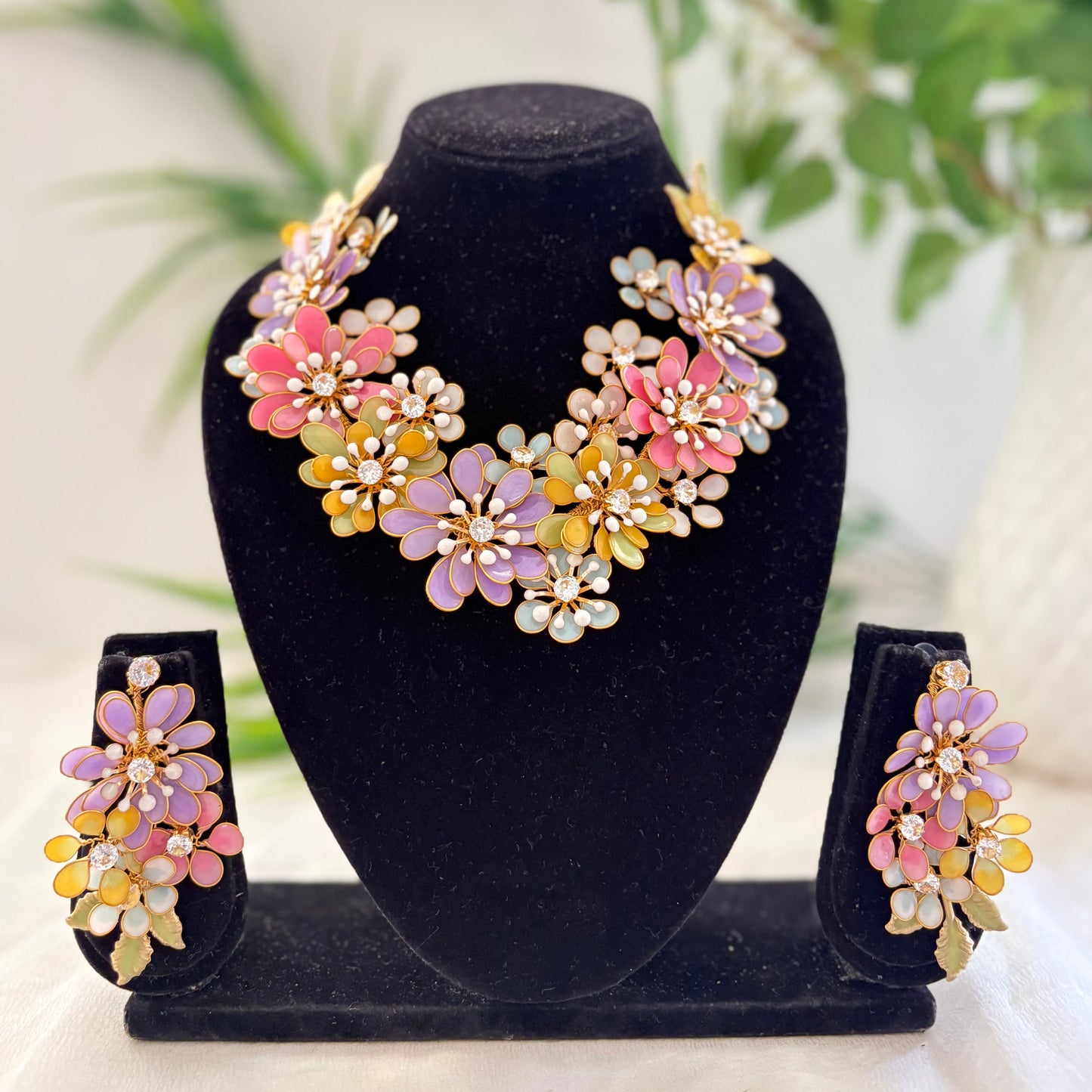 Fiora Necklace & Earrings